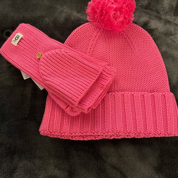 UGG Hot Pink Knit Pom Beanie with Matching Mittens, NWT. - Picture 3 of 16